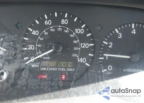 1998 Toyota Camry Le z USA, uszkodzony, nr VIN JT2BG28K0W0185903